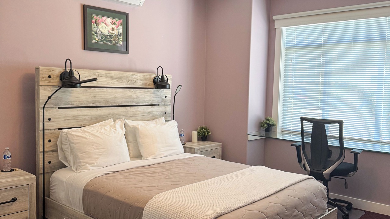 Photo of Bedroom in Black Mountain