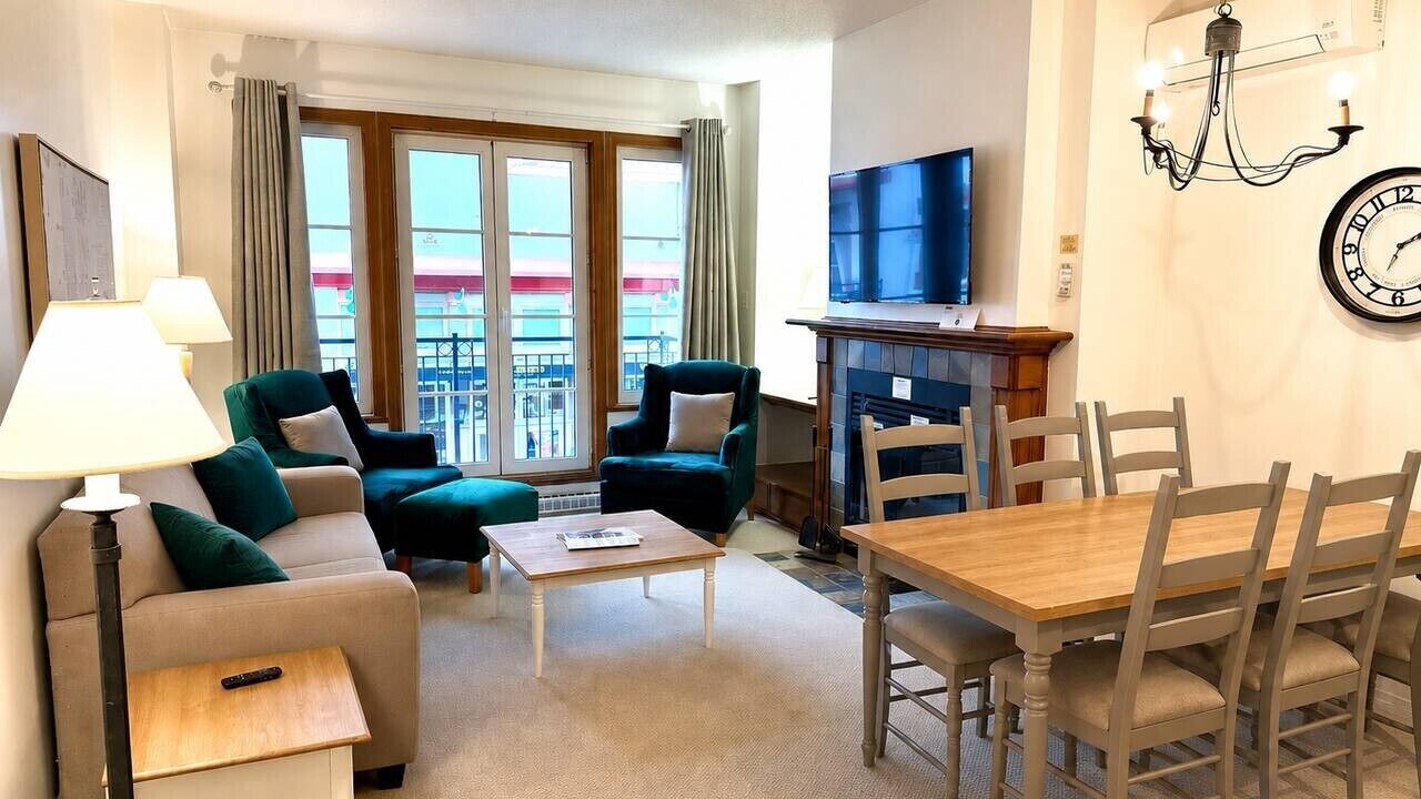 Photo of Livingroom in Mont-Tremblant Pedestrian Village