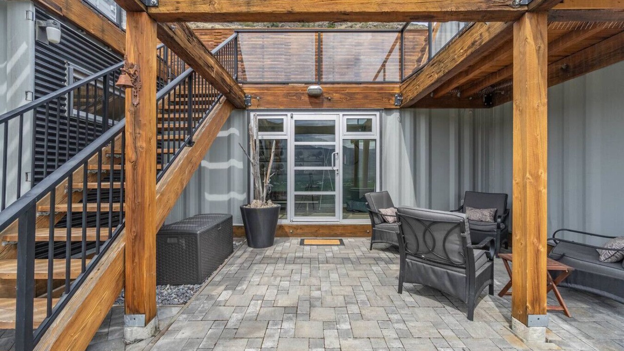 Photo of Patio Balcony in Okanagan-Similkameen