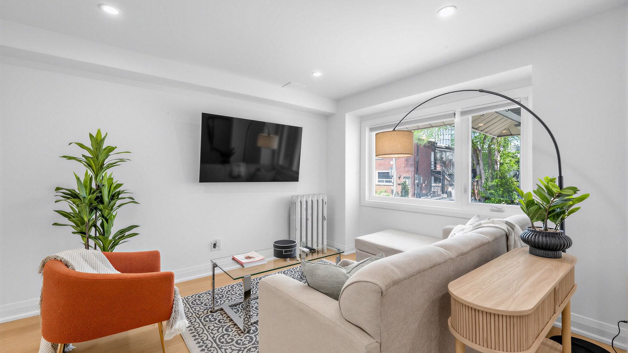 Photo of Livingroom in Mount Pleasant West