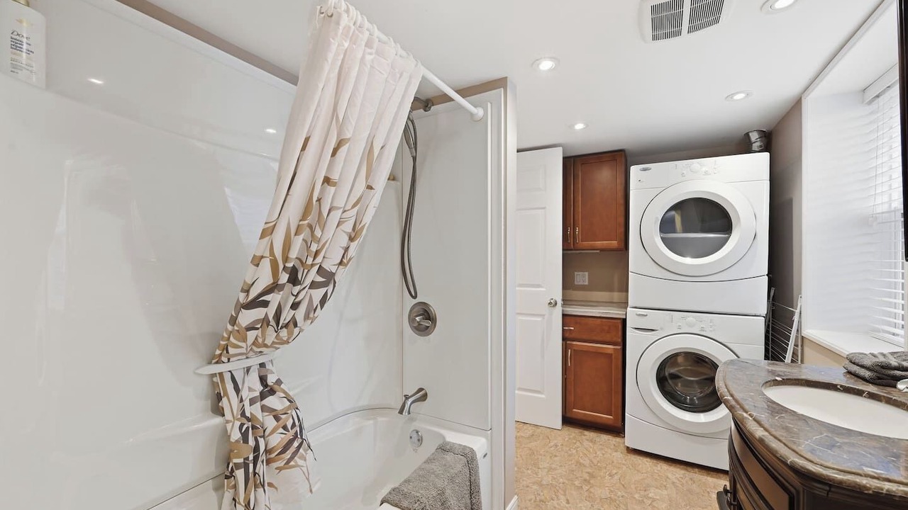 Photo of Bathroom in North End