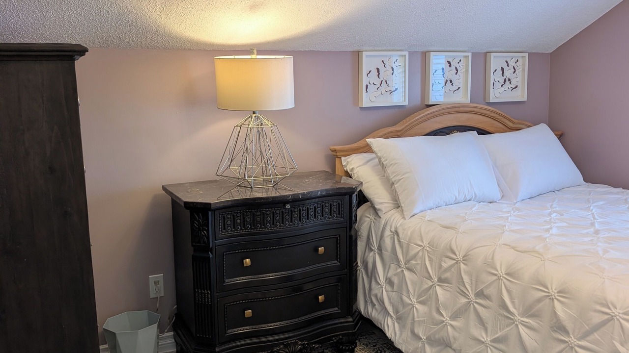 Photo of Bedroom in Pickering
