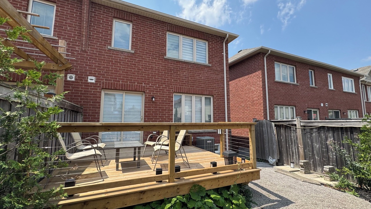 Photo of Outdoor in Richmond Hill