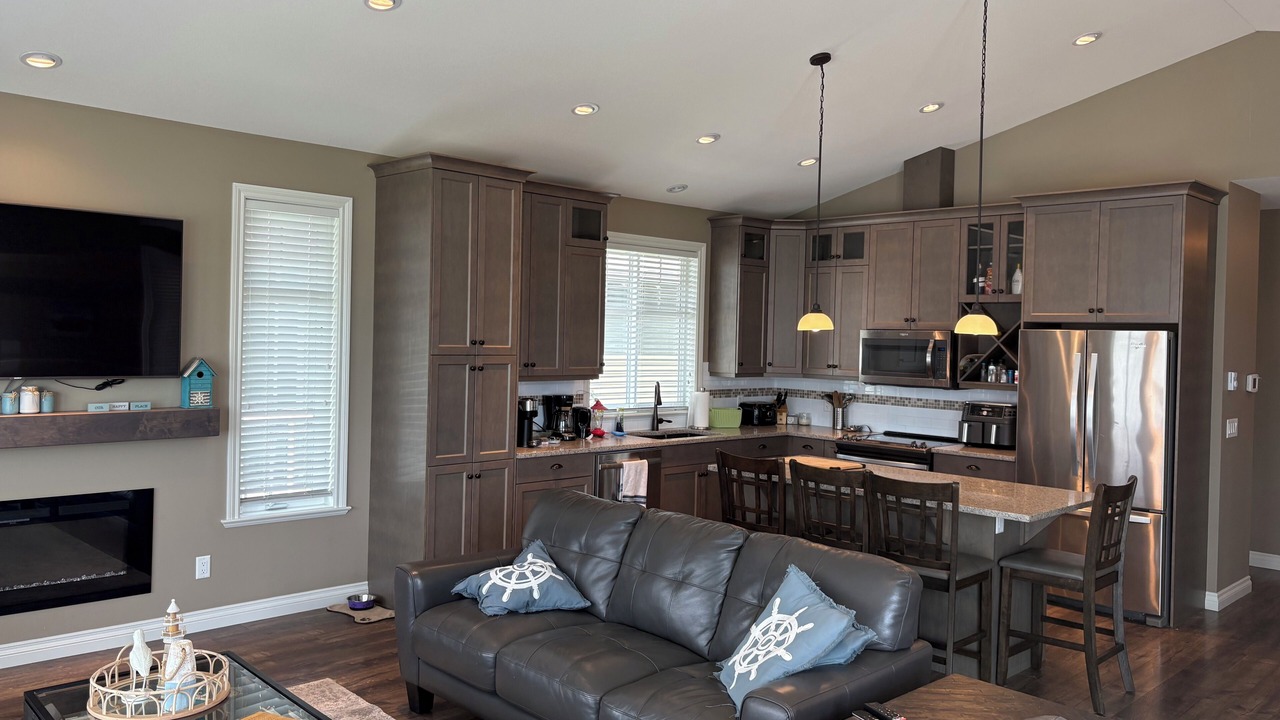 Photo of Livingroom in Okanagan-Similkameen
