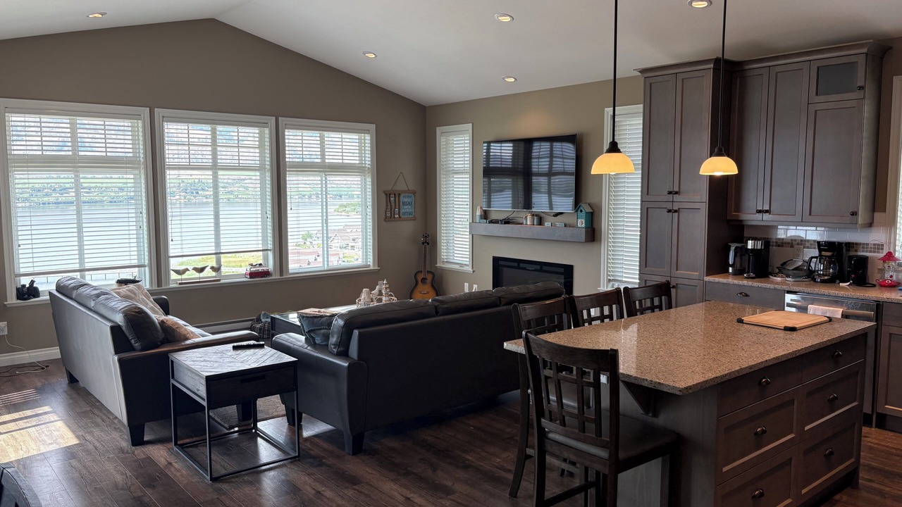 Photo of Livingroom in Okanagan-Similkameen