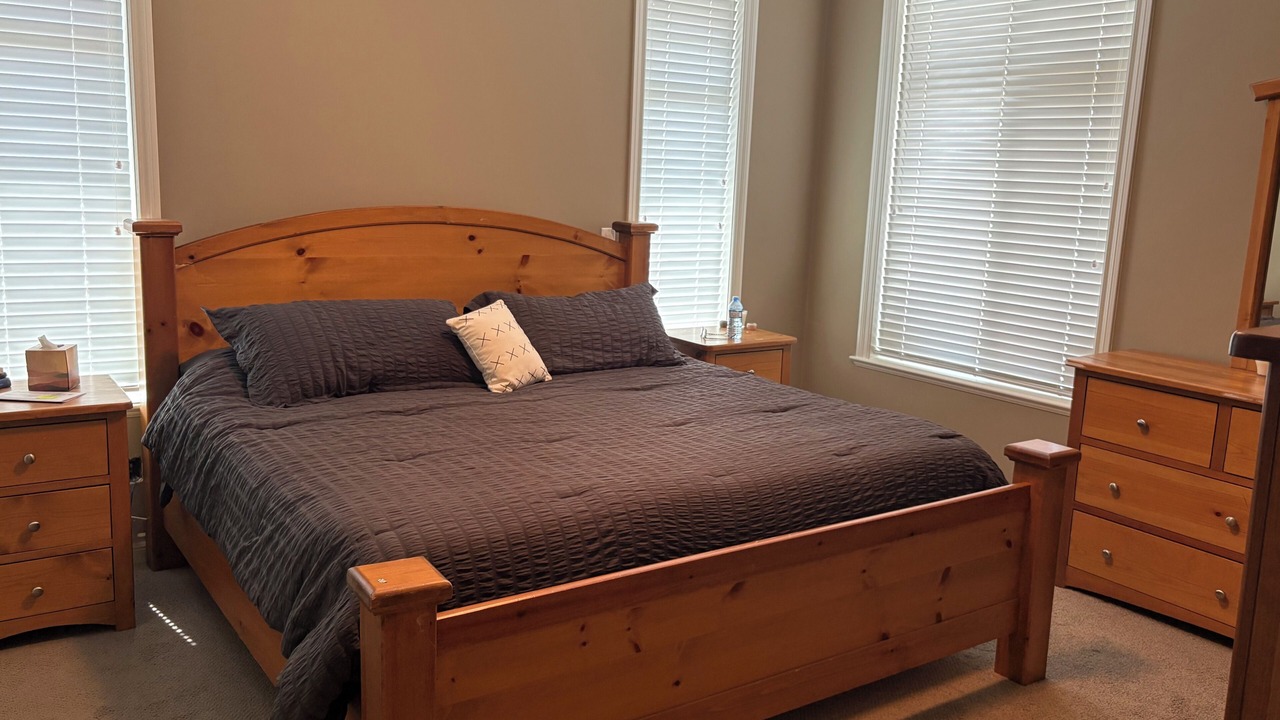 Photo of Bedroom in Okanagan-Similkameen