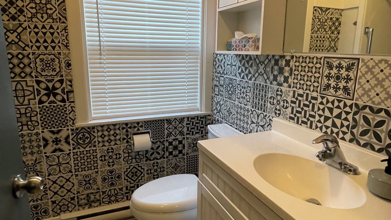 Photo of Bathroom in Midway