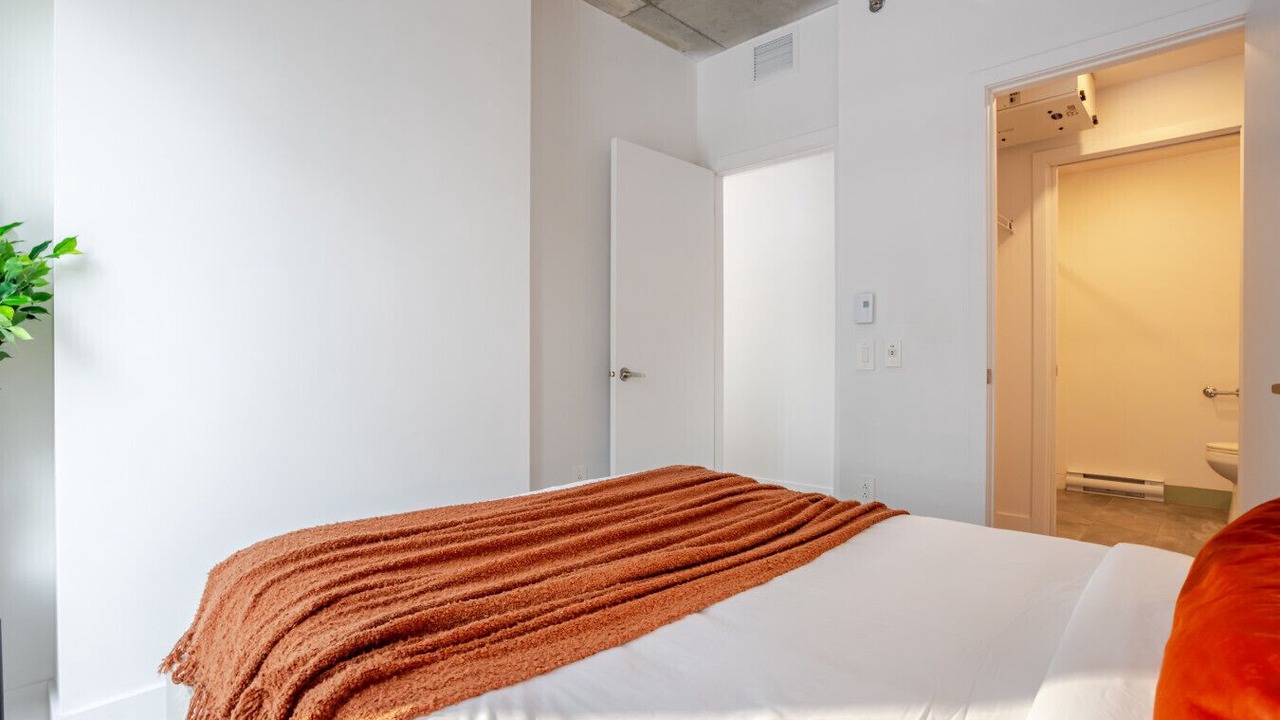 Photo of Bedroom in Griffintown