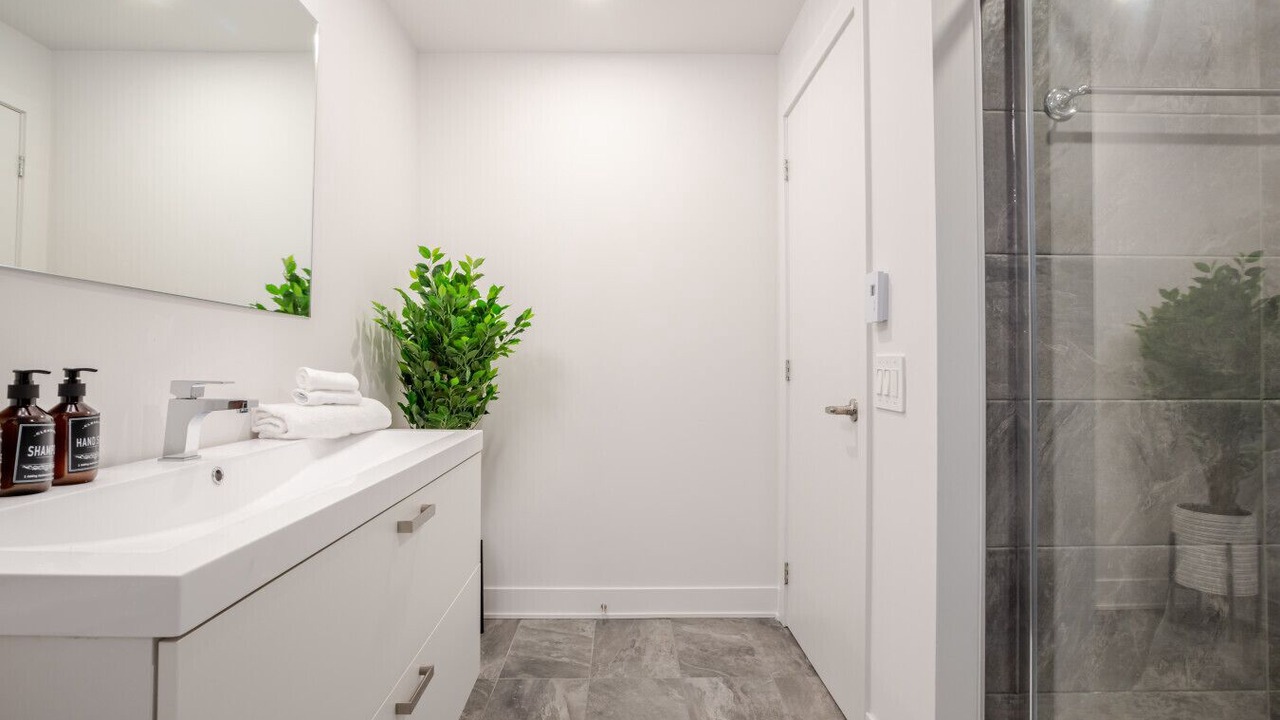 Photo of Bathroom in Griffintown