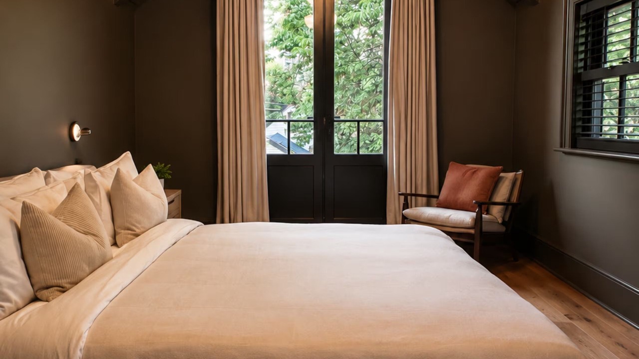 Photo of Bedroom in Cabbagetown South