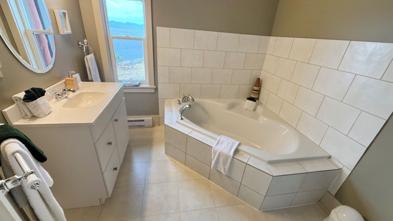 Photo of Bathroom in Regional District of Nanaimo