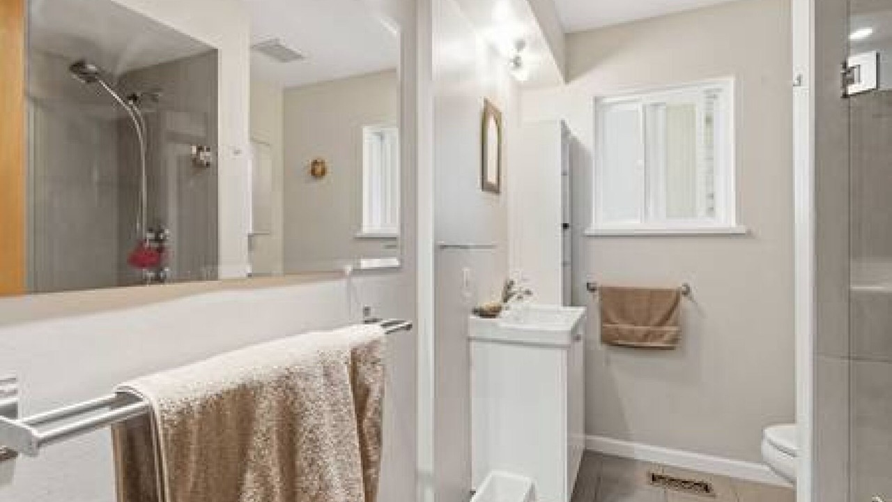 Photo of Bathroom in Knight