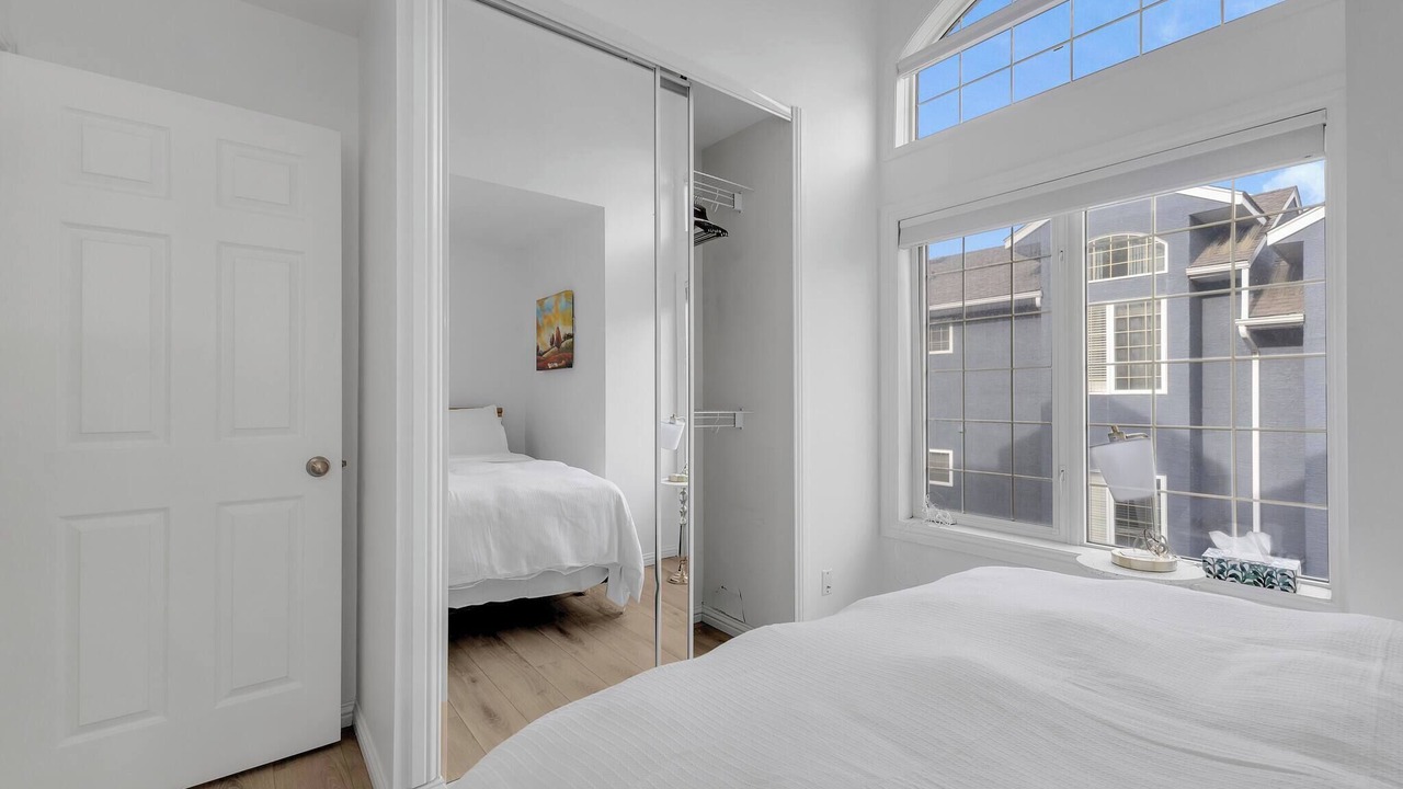 Photo of Bedroom in Crescent Heights