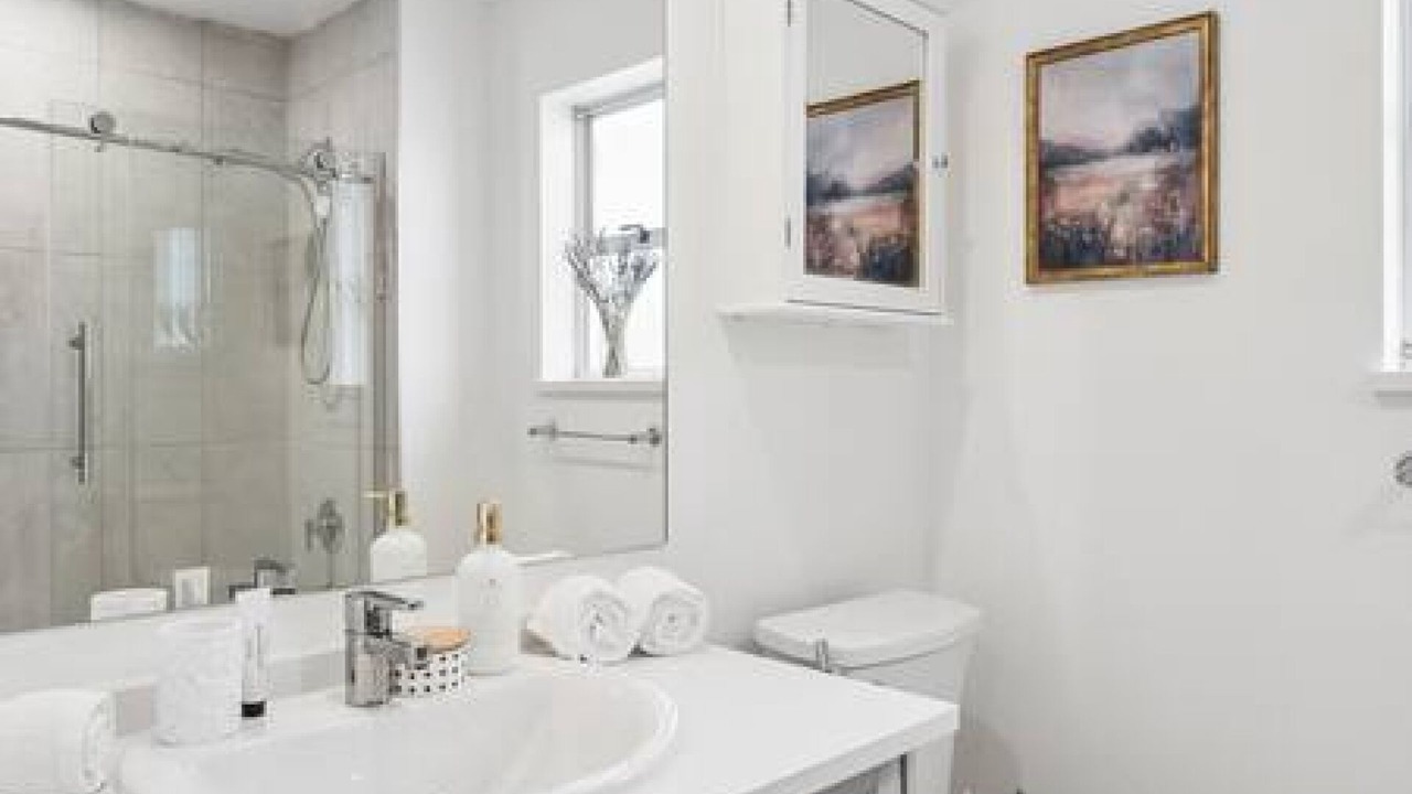 Photo of Bathroom in Upper Lonsdale