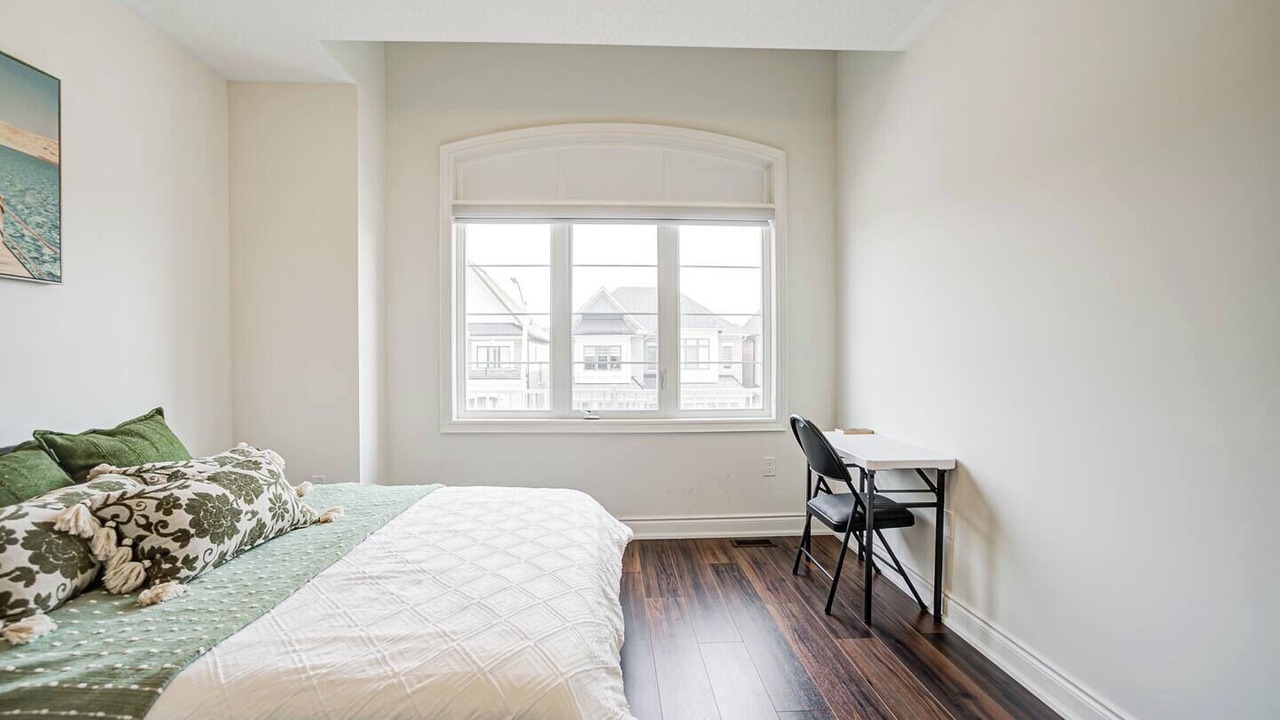 Photo of Bedroom in Richmond Hill