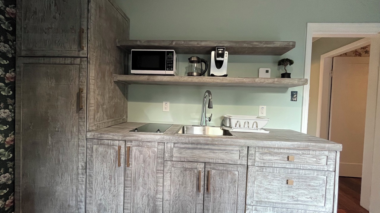 Photo of Kitchen in Saanich East