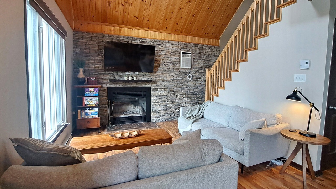 Photo of Livingroom in Lac-des-Plages
