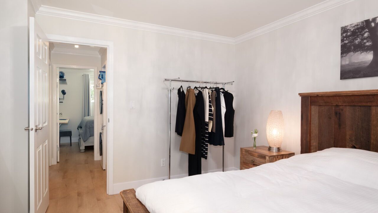 Photo of Bedroom in Deep Cove