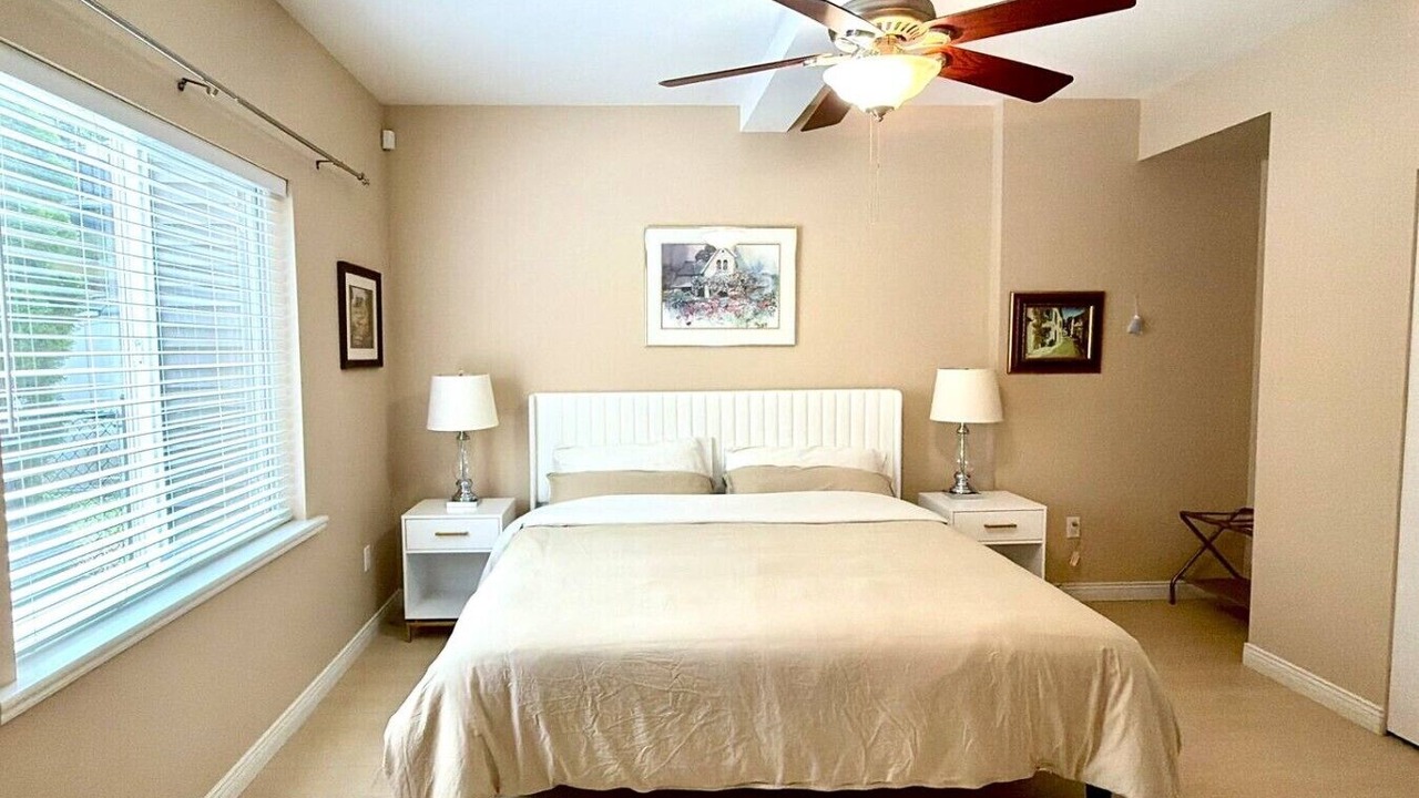 Photo of Bedroom in Anmore