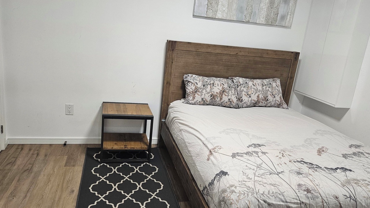 Photo of Bedroom in Woodbine Heights