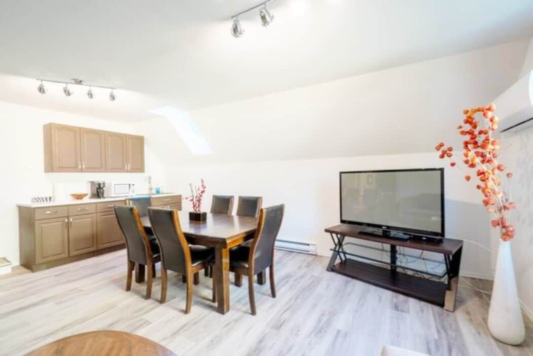 Photo of Livingroom in North End