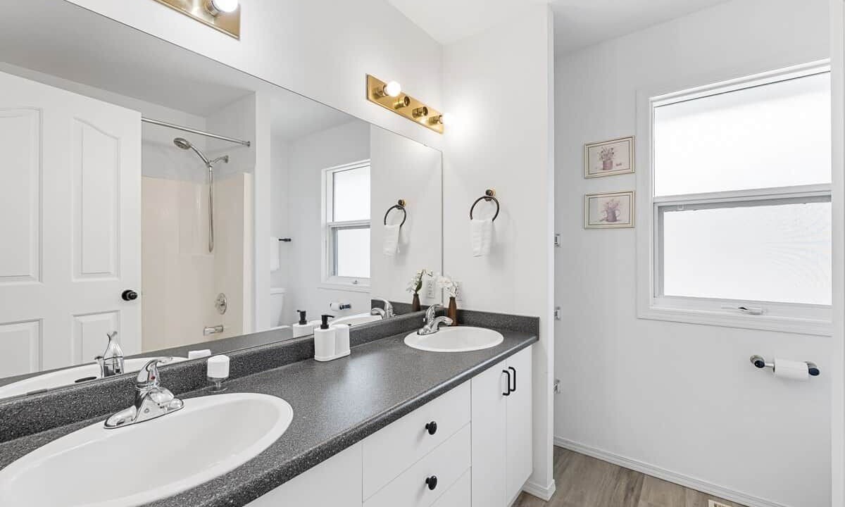 Photo of Bathroom in North End