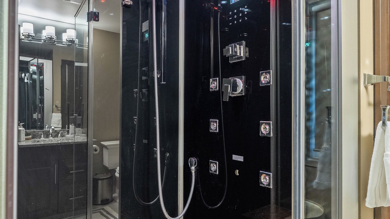 Photo of Bathroom in Radisson Heights - Albert Park