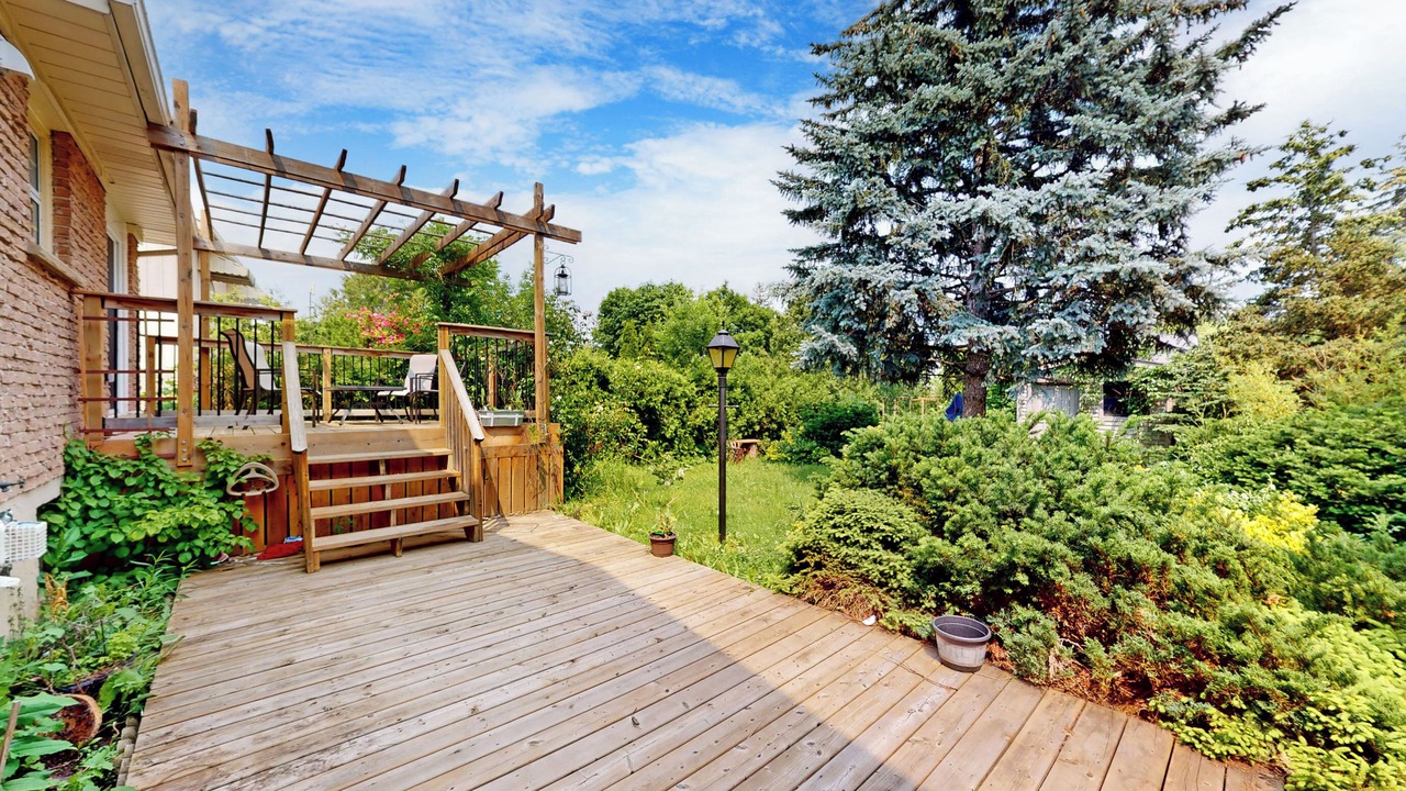Photo of Patio Balcony in Erin Mills