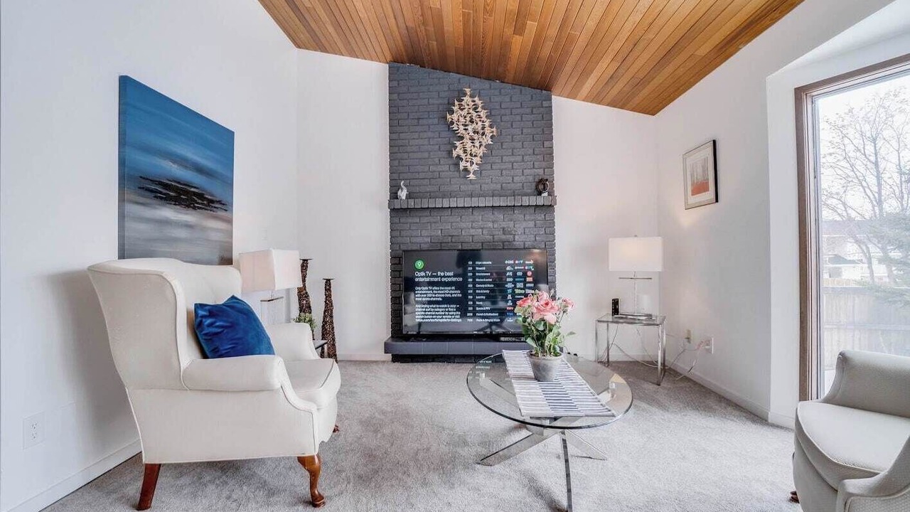 Photo of Livingroom in Southwest Edmonton