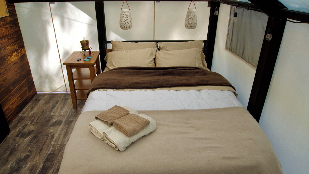 Photo of Bedroom in Mayne Island