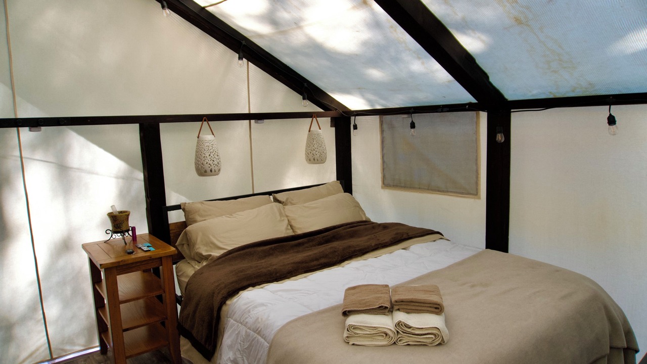 Photo of Bedroom in Mayne Island