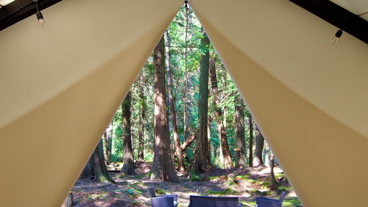 Photo of Patio Balcony in Mayne Island