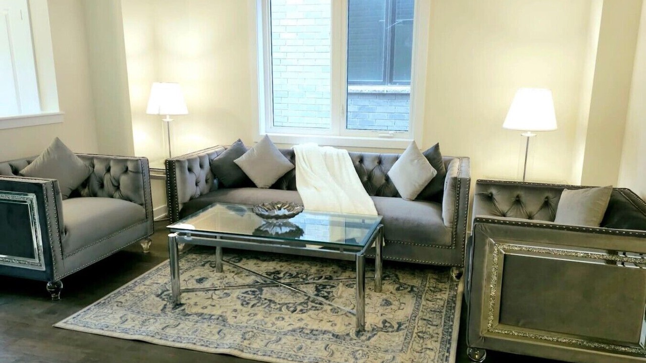 Photo of Livingroom in Welland