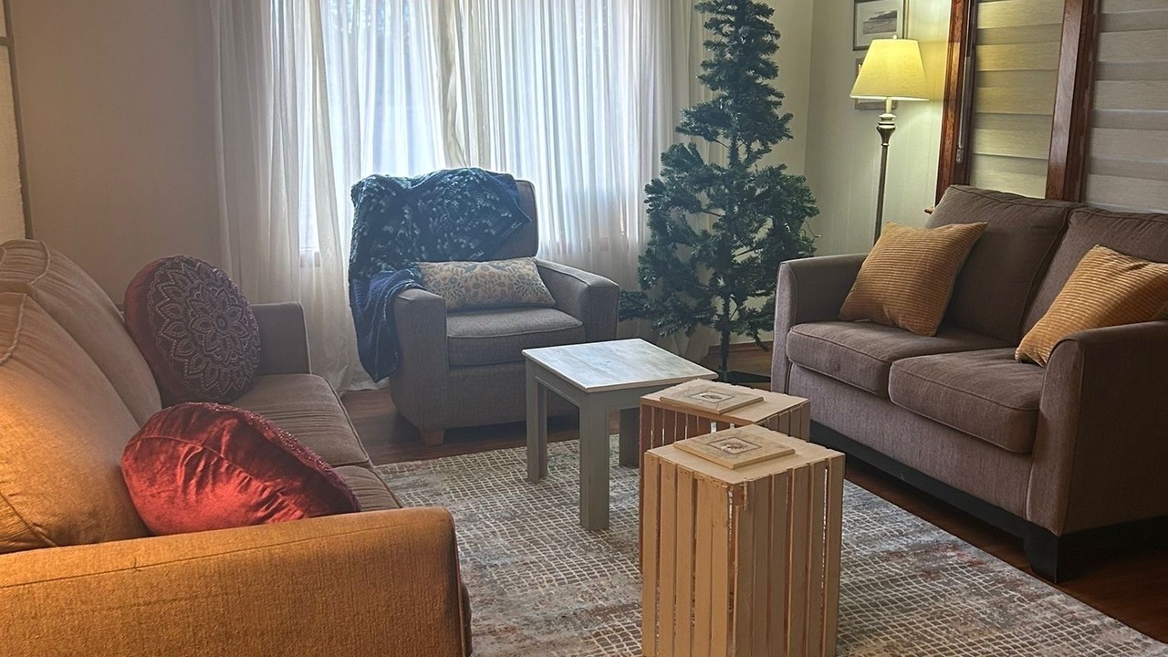 Photo of Livingroom in Sylvan Lake