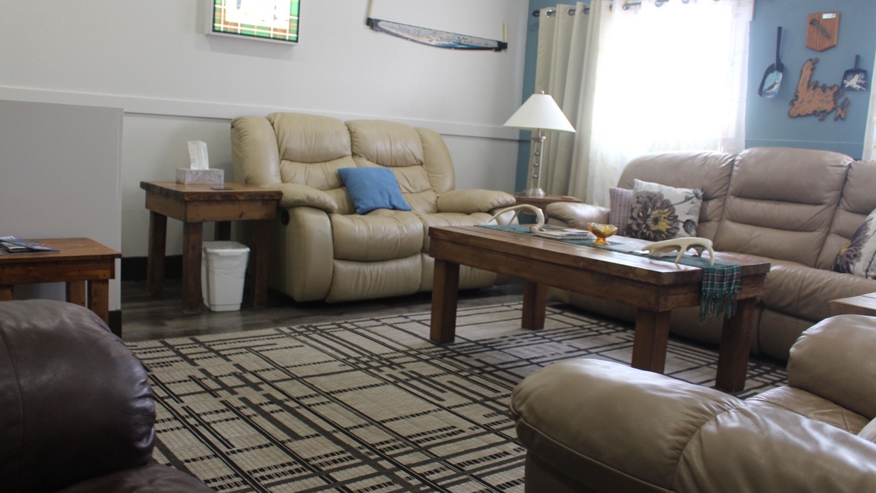 Photo of Livingroom in Deer Lake