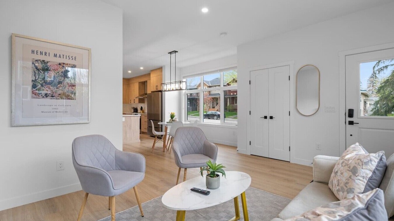 Photo of Livingroom in Southwest Calgary