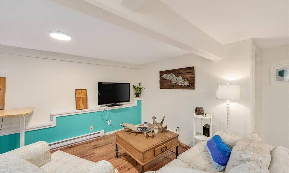 Photo of Livingroom in Youbou