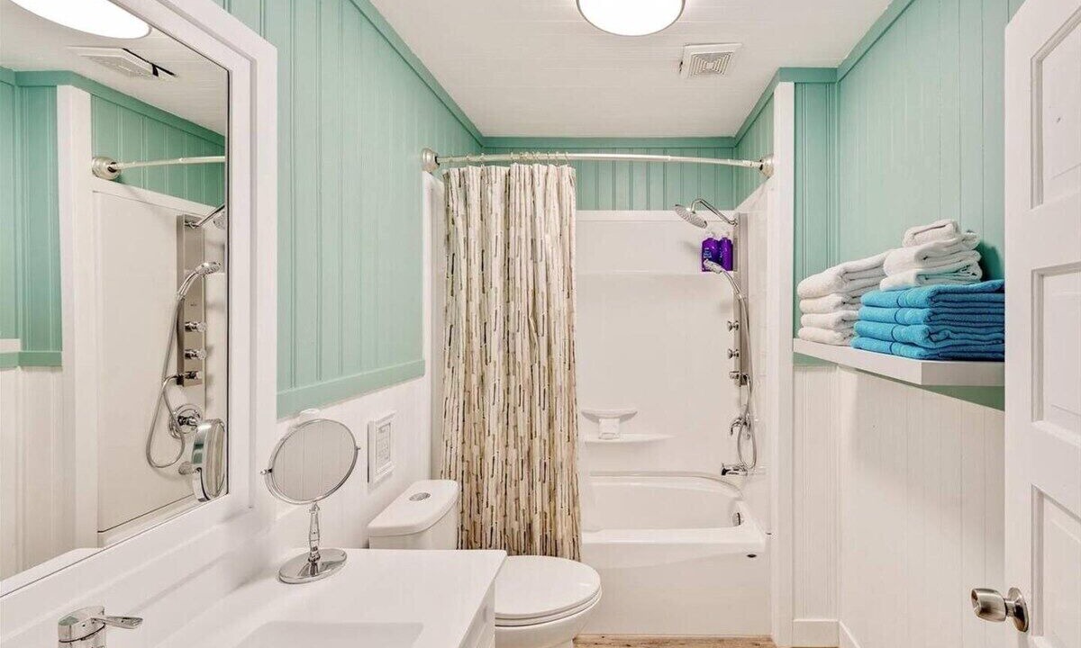 Photo of Bathroom in Youbou