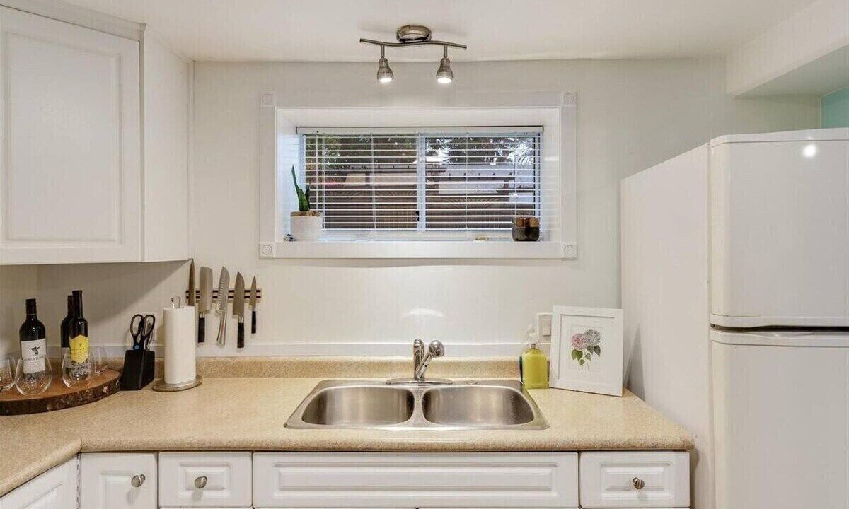 Photo of Kitchen in Youbou