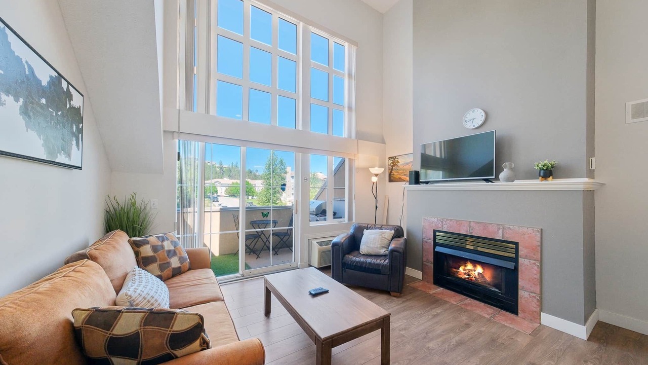 Photo of Livingroom in Quail Ridge