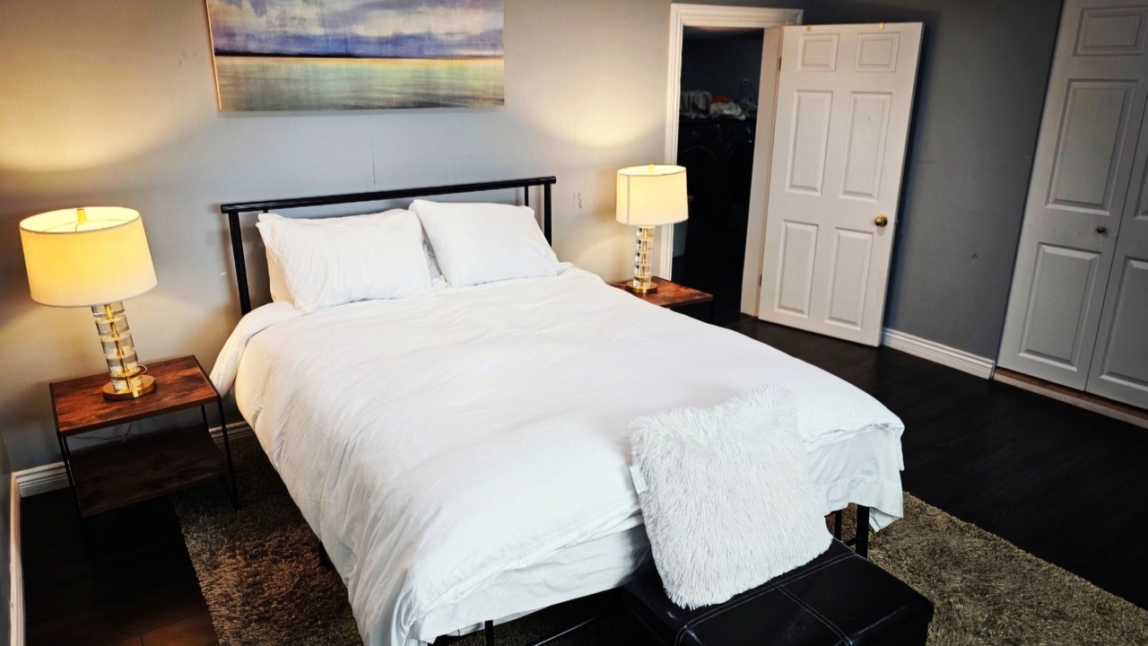Photo of Bedroom in Surrey Newton