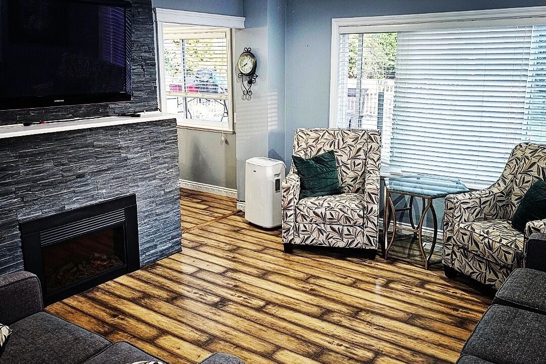 Photo of Livingroom in Surrey Newton