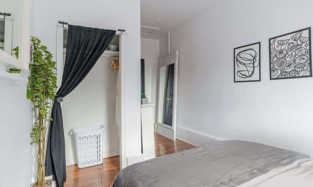 Photo of Bedroom in Belleville