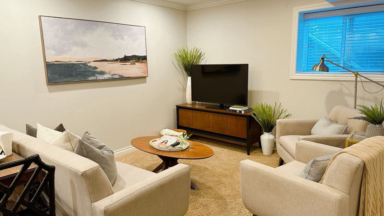 Photo of Livingroom in Willoughby