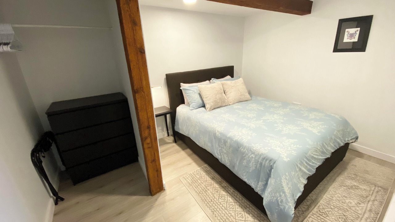 Photo of Bedroom in Saanich West