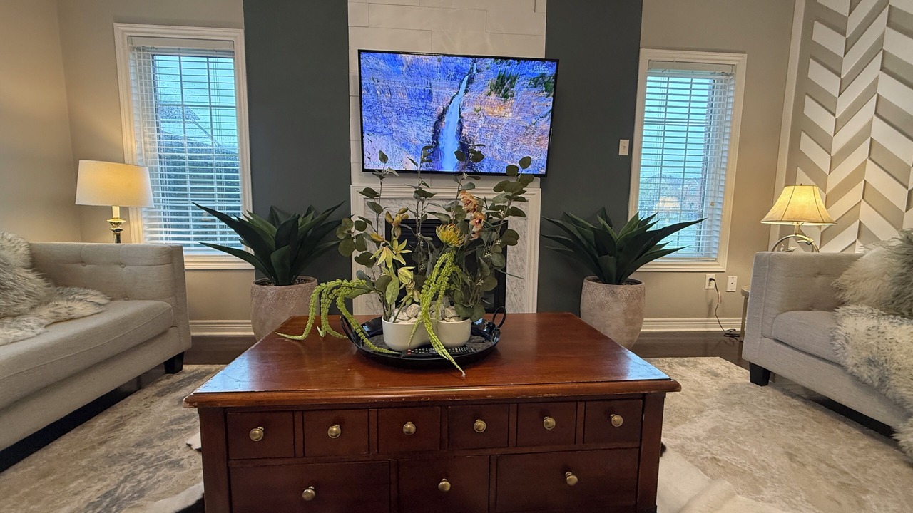 Photo of Livingroom in Durham Region