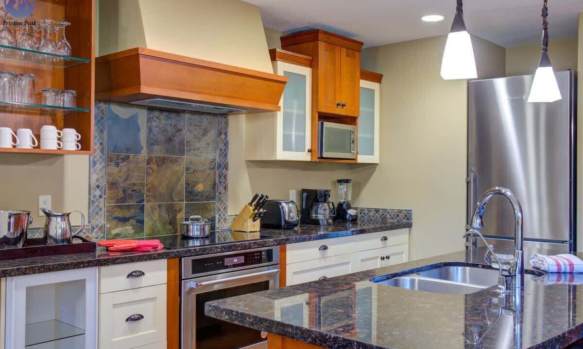Photo of Kitchen in Canmore