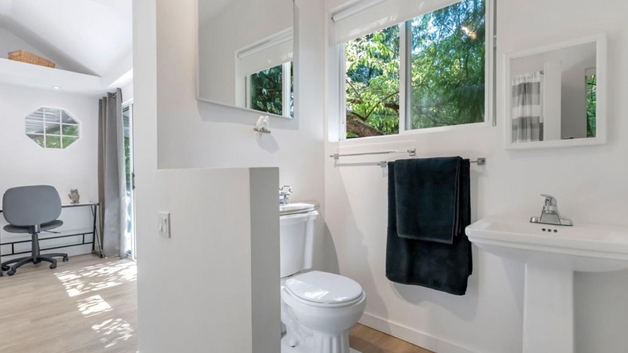 Photo of Bathroom in North Saanich