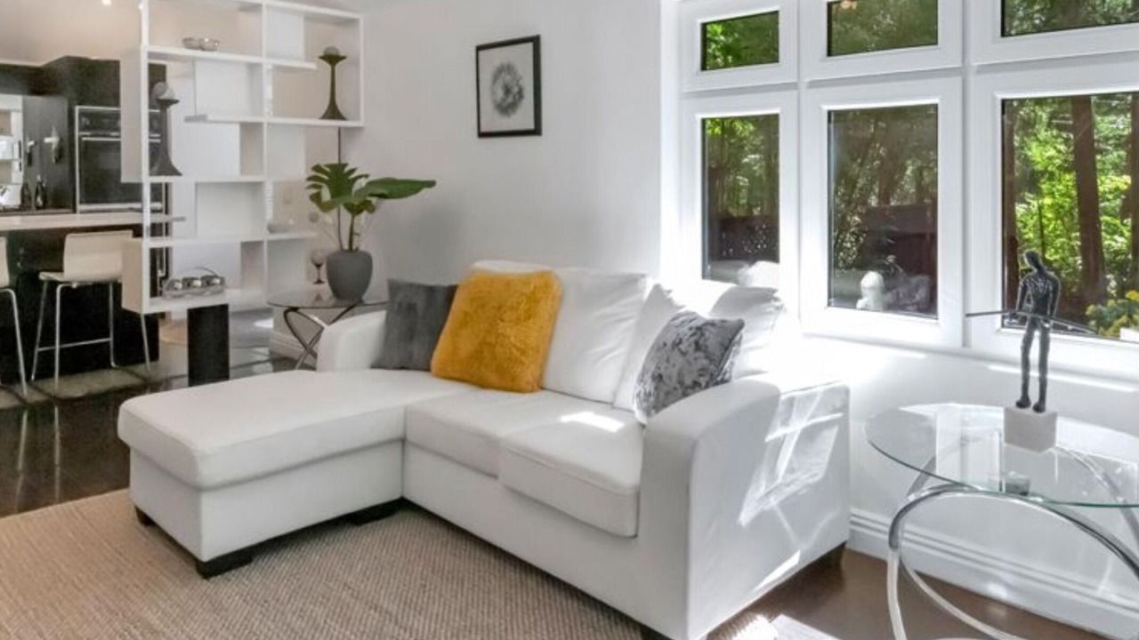 Photo of Livingroom in North Saanich