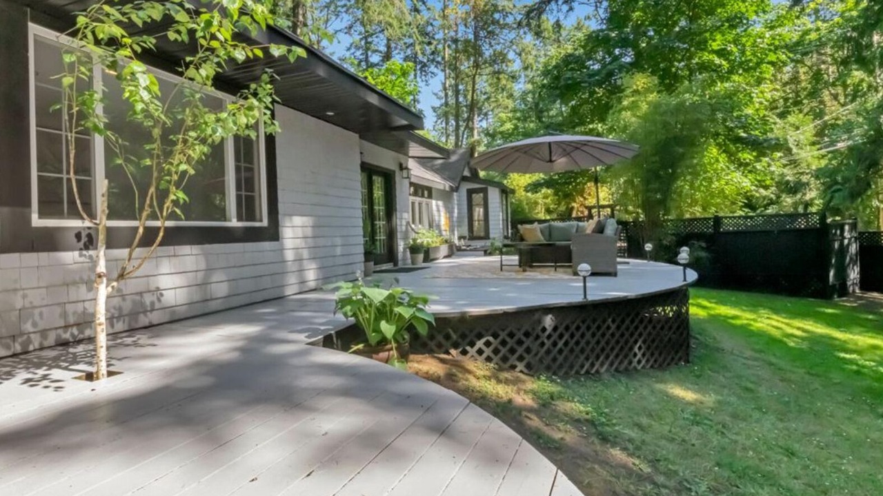 Photo of Patio Balcony in North Saanich